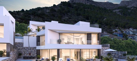 4 dormitorios villa en venta en Calpe, Alicante, Comunidad Valenciana, Spain № 365033 3
