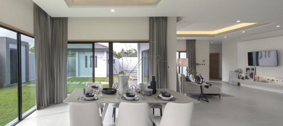 3 bedrooms Villa in Pattaya, Thailand No. 26407 8