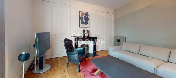 4 bedrooms House in Tours, France No. 218383 8