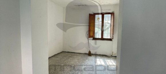 3 bedrooms Apartment in Carrara, Italy No. 318644 10