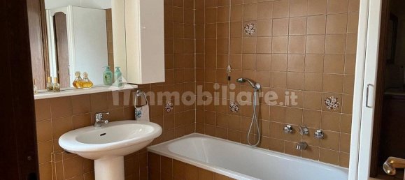 2 bedrooms Apartment in Piacenza, Italy No. 147170 11