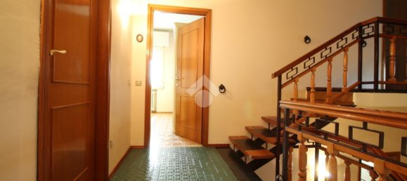 6 rooms Villa in Suzzara, Italy No. 146798 5
