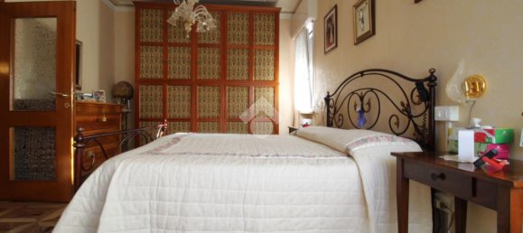 6 rooms Villa in Suzzara, Italy No. 146798 2