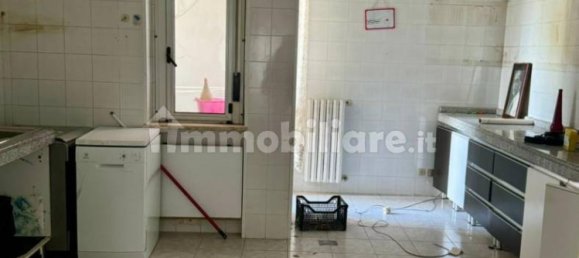 Apartamento de 3 dormitorios en Matera, Italy No. 108746 3