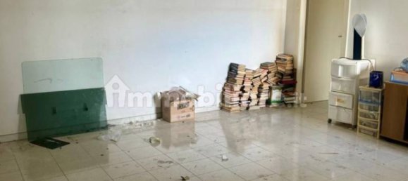 Apartamento de 3 dormitorios en Matera, Italy No. 108746 4