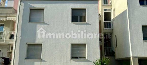 Apartamento de 3 dormitorios en Matera, Italy No. 108746 2