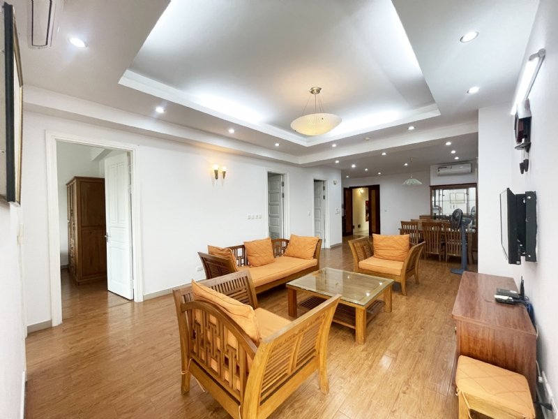 3 bedrooms Apartment in Tay Ho, Vietnam No. 9837