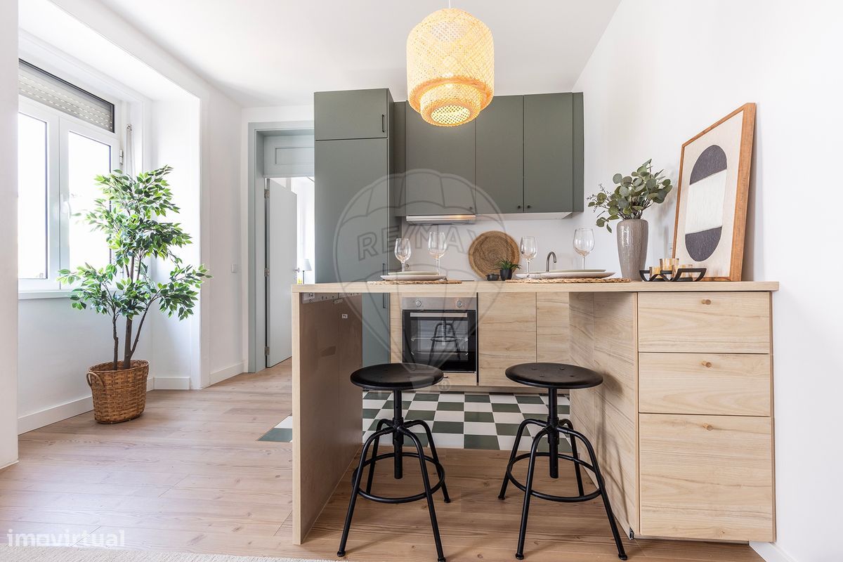 2 bedrooms Apartment in Lisbon, Portugal No. 219894