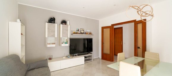 Apartamento de 3 dormitorios en Palo del Colle, Italy No. 342816 3