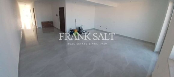 3 غرف نوم شقة في Fgura, Malta رقم 8009 3