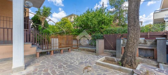 3 bedrooms Apartment in Rome, Italy No. 291884 11