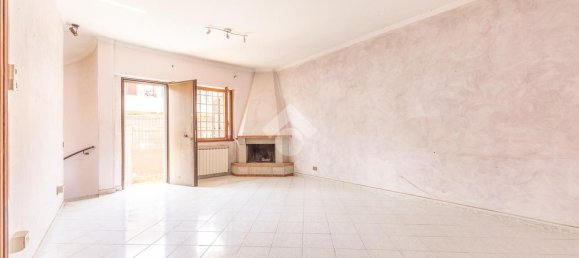 3 bedrooms Apartment in Rome, Italy No. 291884 4