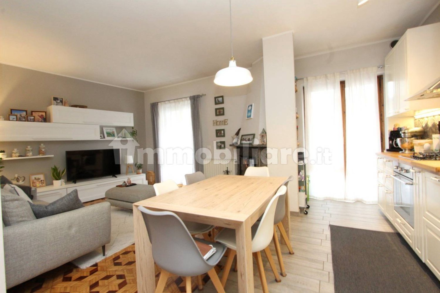 2 bedrooms Apartment in Castione della Presolana, Italy No. 288756