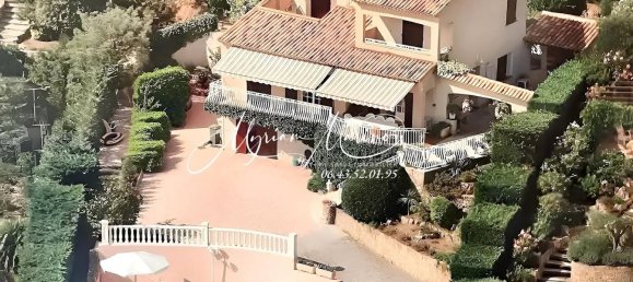 4 bedrooms Villa in Frejus, France No. 195230 13
