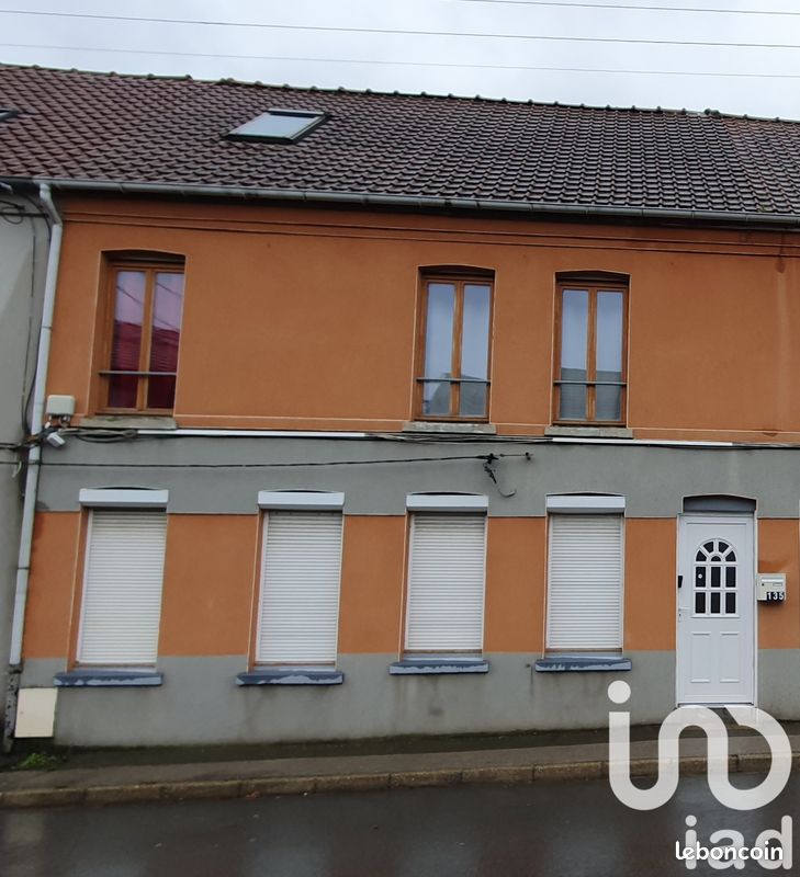 4 Schlafzimmer Haus in Lillers, France, Nr. 71059