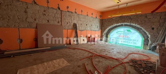 Imóvel comercial de 3 divisões em Naples, Italy N.º 328993 14