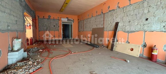 Imóvel comercial de 3 divisões em Naples, Italy N.º 328993 13