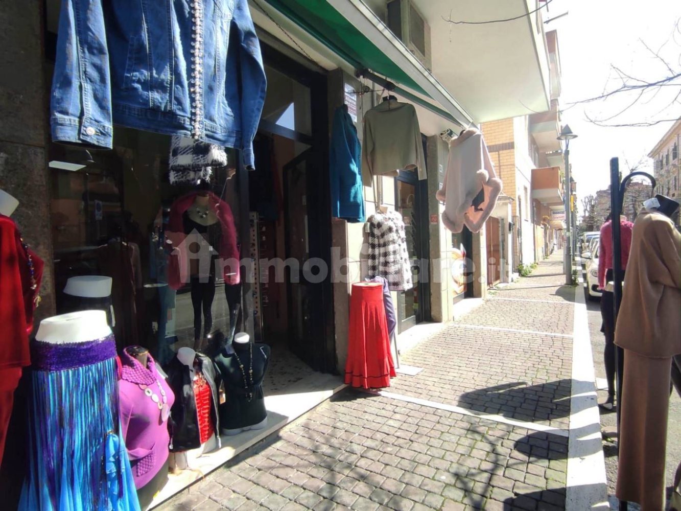 2 rooms Commercial property in Ladispoli, Italy No. 183098