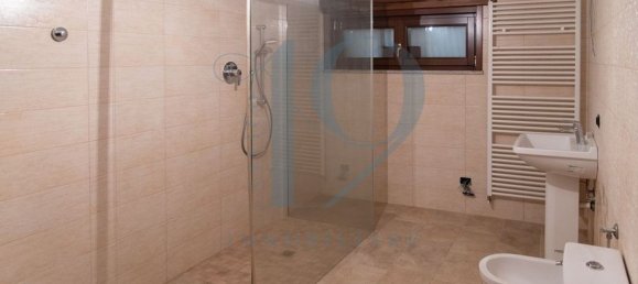 12 rooms House in Parma, Italy No. 85132 6