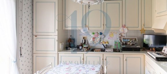 12 rooms House in Parma, Italy No. 85132 24