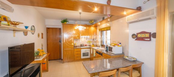 2 bedrooms Apartment in Messina, Italy No. 293689 2