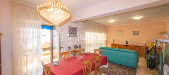 2 bedrooms Apartment in Messina, Italy No. 293689 12