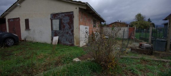 4 rooms Apartment in Sansepolcro, Italy No. 228338 11