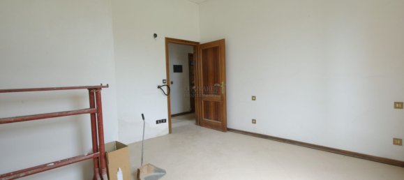 4 rooms Apartment in Sansepolcro, Italy No. 228338 10