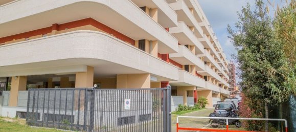 3 rooms Apartment in Rome, Italy No. 64852 28