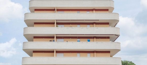 3 rooms Apartment in Rome, Italy No. 64852 7