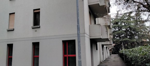 4 bedrooms Apartment in Reggio Emilia, Italy No. 325248 3