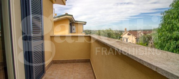 3 Schlafzimmer Villa in Sant'Angelo Romano, Italy, Nr. 71231 20