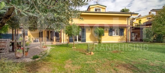 3 Schlafzimmer Villa in Sant'Angelo Romano, Italy, Nr. 71231 26