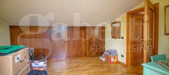 3 Schlafzimmer Villa in Sant'Angelo Romano, Italy, Nr. 71231 15