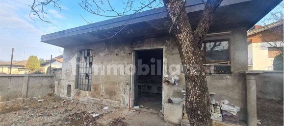 5-Zimmer Villa in Valmorea, Italy, Nr. 2598 24