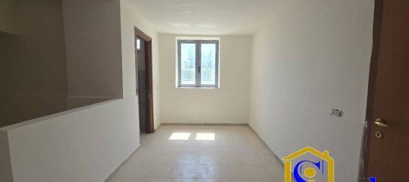 Propriété commerciale à Santa Maria Capua Vetere, Italy 35m² No. 71665 5