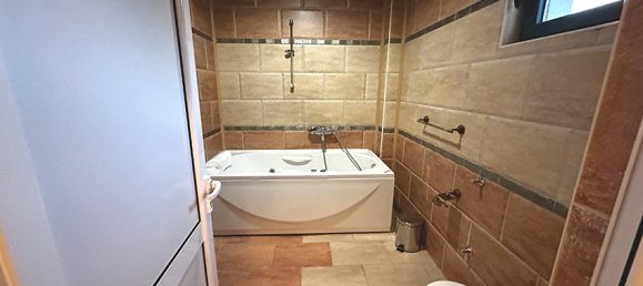 4 bedrooms Commercial property in Budva, Montenegro No. 40 15