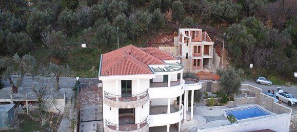 4 bedrooms Commercial property in Budva, Montenegro No. 40 3