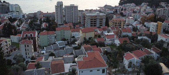 4 bedrooms Commercial property in Budva, Montenegro No. 40 5