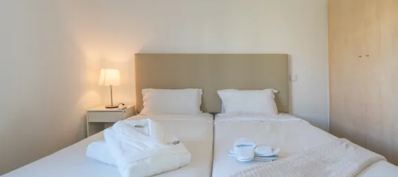 Apartamento de 2 dormitorios en Mexilhoeira Grande, Portugal No. 153716 23