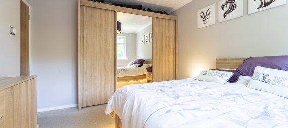 3 bedrooms House in Poole, United Kingdom No. 1054 10