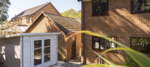 3 bedrooms House in Poole, United Kingdom No. 1054 17