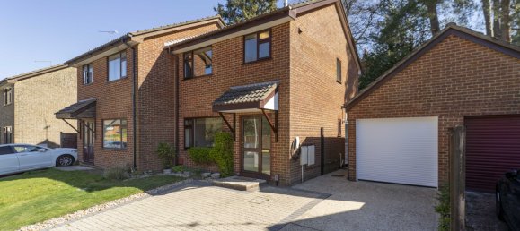 3 bedrooms House in Poole, United Kingdom No. 1054 19