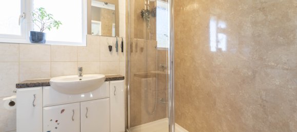 3 bedrooms House in Poole, United Kingdom No. 1054 13