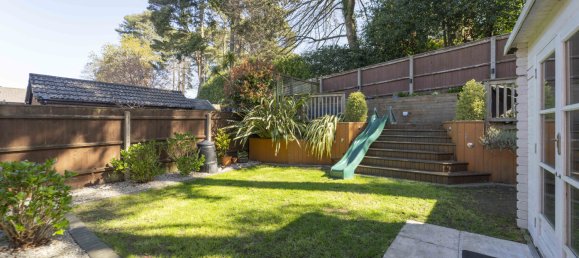 3 bedrooms House in Poole, United Kingdom No. 1054 2