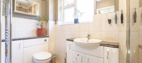 3 bedrooms House in Poole, United Kingdom No. 1054 14