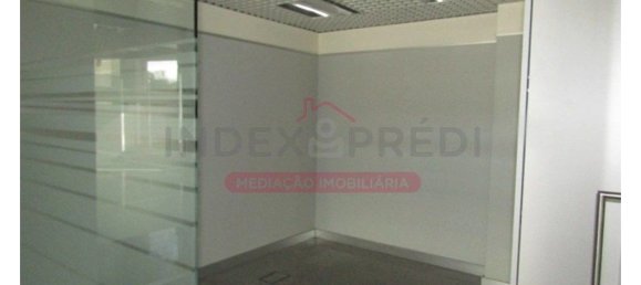 Gewerbliche Immobilie in Carregal do Sal, Portugal 195m², Nr. 62806 8