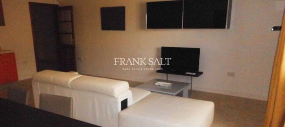 4 bedrooms Apartment in Qormi, Malta No. 11065 2