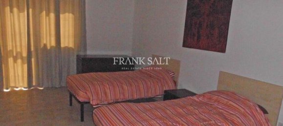 4 bedrooms Apartment in Qormi, Malta No. 11065 6