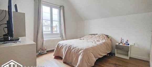 4 bedrooms House in Montfermeil, France No. 140914 7